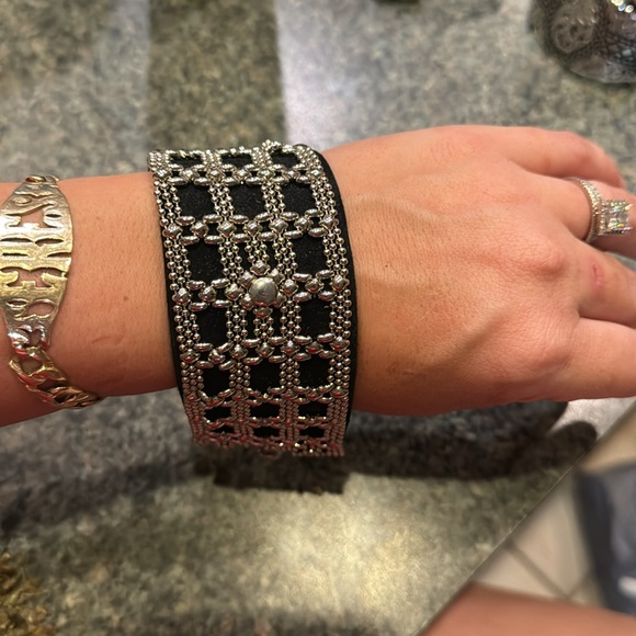 SG Liquid Metal Leather or Suede bracelet by ergio Gutierrez - Picture 5 of 6
